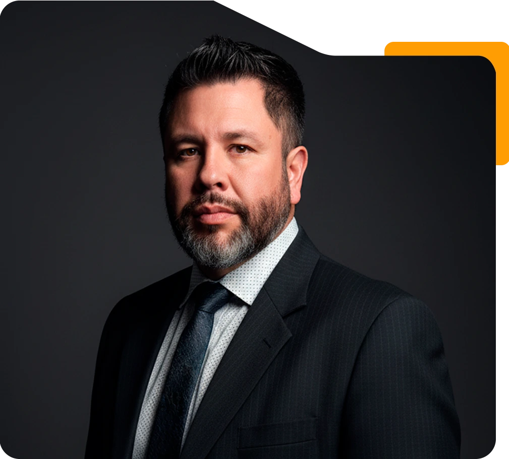 JUAN MAURICIO MORALES